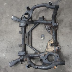 передній підрамник Range Rover L322 (2002 - 2012)