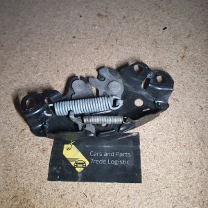 чудовий стан замок капоту ліф 13- б/у