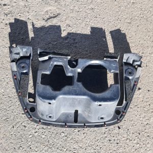 накладка зарядного порта ниссан лиф б/у