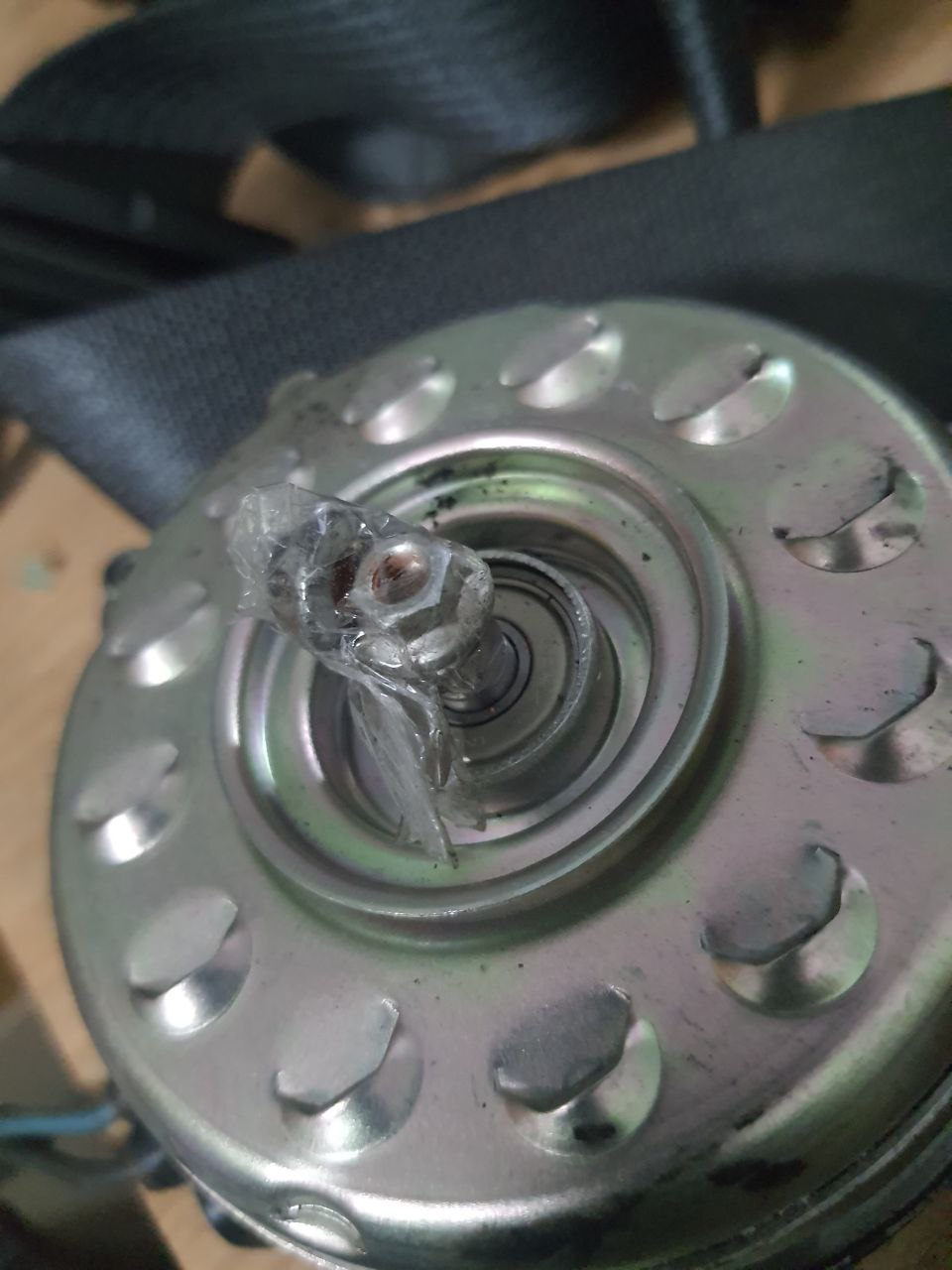 мотор вентилятора правый лиф б/у