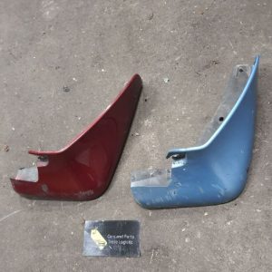 голубой, красный, брызговик передний правый нисан лиф б/у