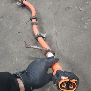 перевірений, силовий кабель Нісан Ліф від батареї до двигуна б/у