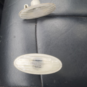 хорошее состояние, повторитель поворота на крыле нисан лиф б/у