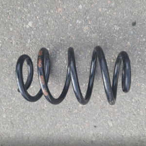 практично як нова, невеликий пробіг, задня пружина нісан ліф 2013-