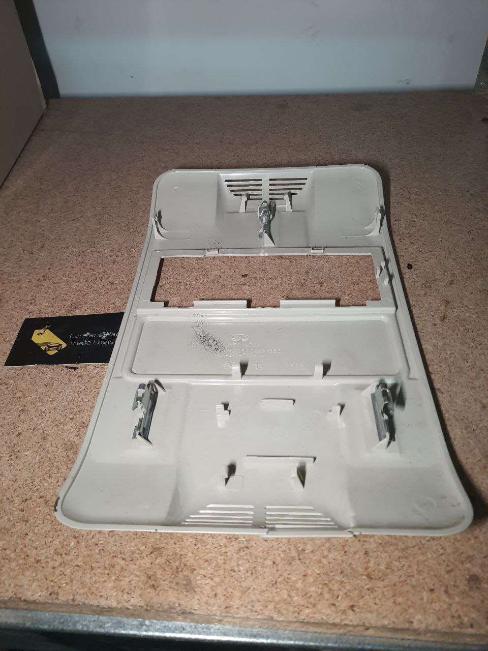 без двд задній плафон стелі Range Rover L322 (2002 - 2012)