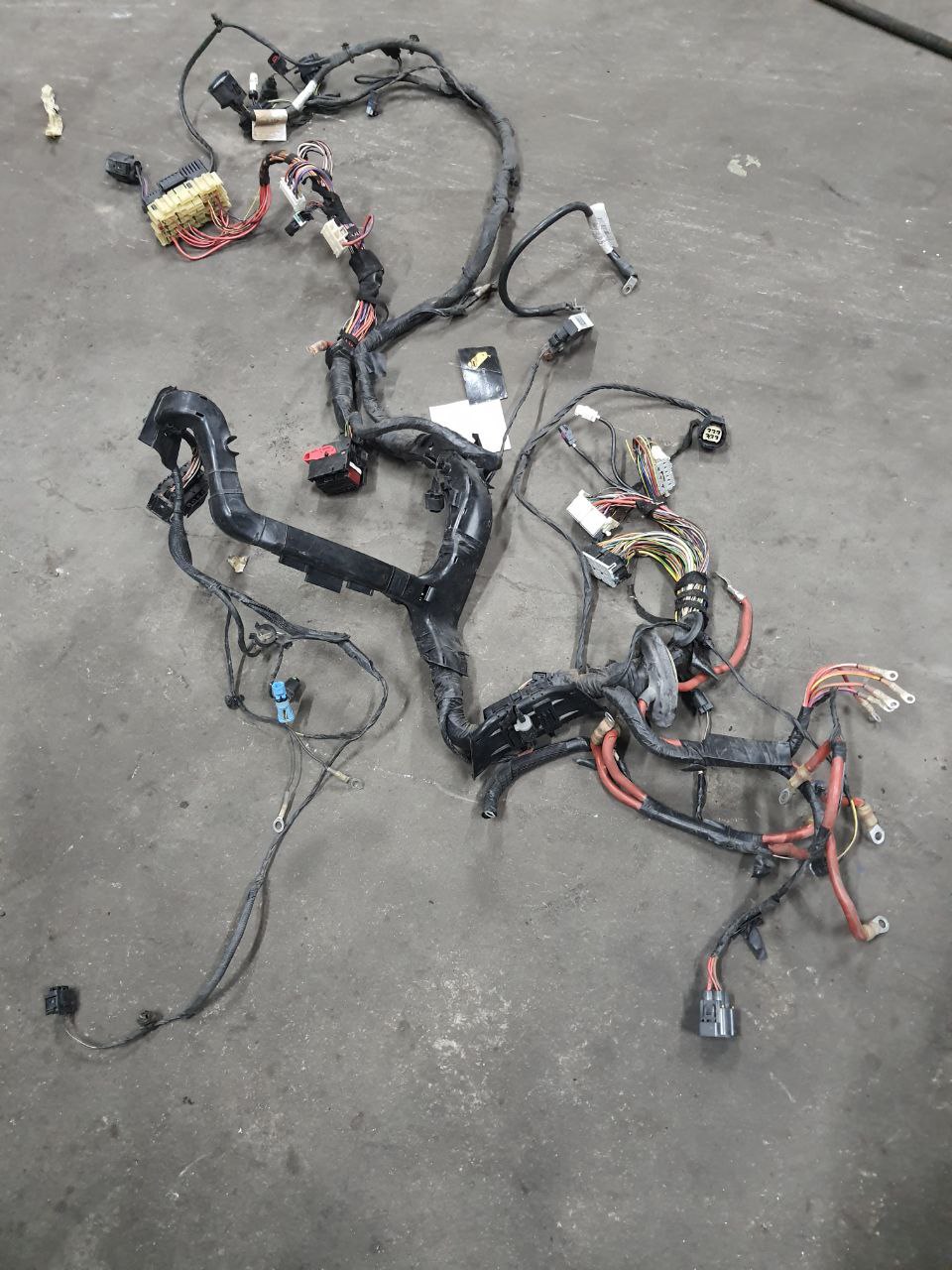 права проводка двигуна л322