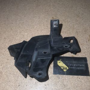 Технічні характеристики: Марка/Модель: Range Rover L322 (Vogue, HSE, Supercharged) Сторона: Права (пасажирська сторона) Артикул (OEM): DPC500120 / DPC500280 / DPC000140 Стан: Вживана, оригінал, розборка Призначення: Жорстка фіксація боковини переднього бампера до крила та виставлення правильних зазорів.