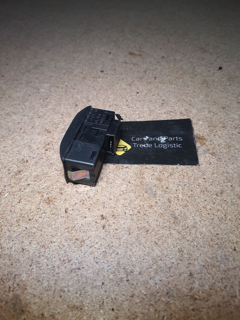 кнопка люку рендж л322