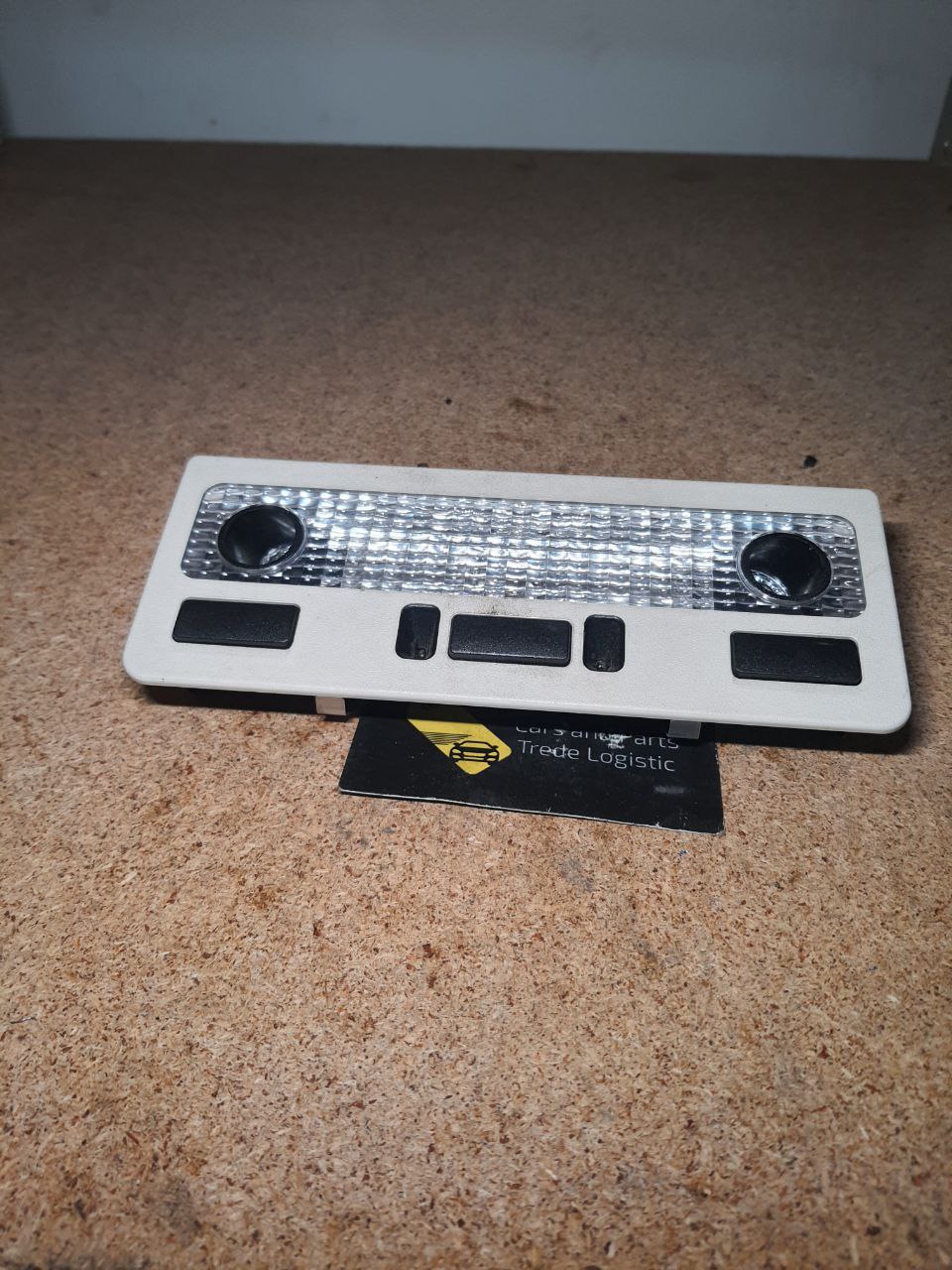 плафон підсвітки салону на стелі Range Rover L322 (2002 - 2012)