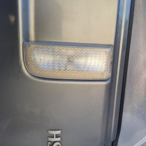 прав. ліхтар заднього ходу в нижньому багажнику л322