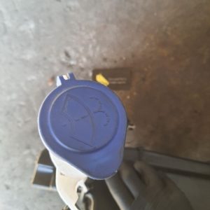 кришка омивача Range Rover (L322 2002 - 2012) Range Rover Sport (L320 2005 - 2013) Land Rover Discovery 4 (L319, 2009-2016)