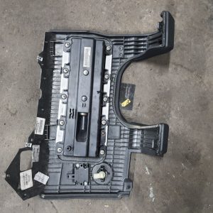 нижня накладка панелі приладів біля колін водія Range Rover L322 (2002 - 2012)