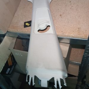 верхня ліва накладка центральної стойки Range Rover L322 (2002 - 2012)