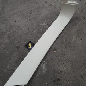 Ліва обшивка кришки багажника л322