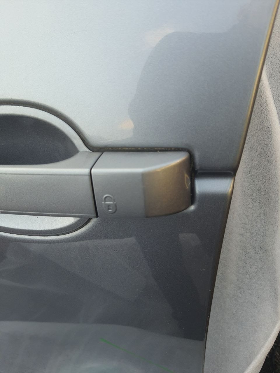 Заглушка личинки замка дверей водія л322