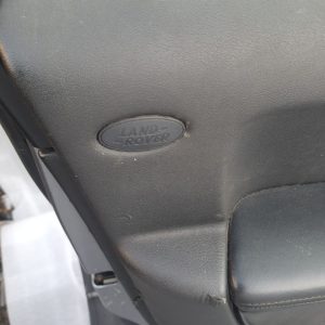 заглушка Land Rover кріплення дверної карти Range Rover (L322 2002 - 2012) Range Rover Sport (L320 2005 - 2013) Land Rover Discovery 4 (L319, 2009-2016)