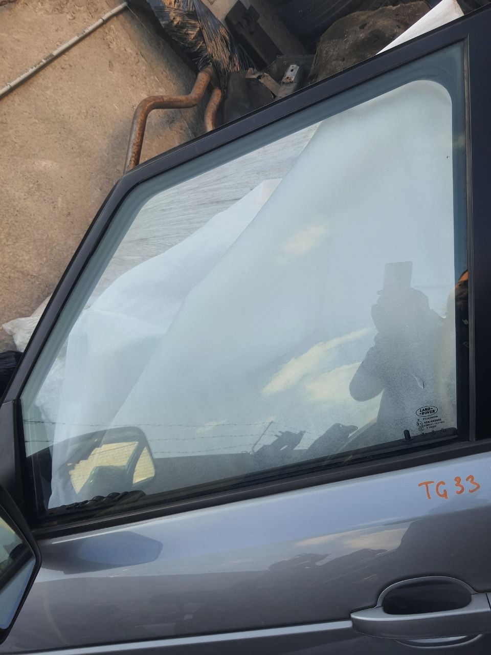 Скло дверей водія, без зауваженнь, л322