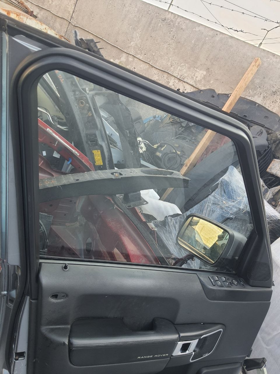 Скло дверей водія, без зауваженнь, л322