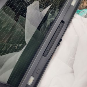 Нижня панель багажнику л322