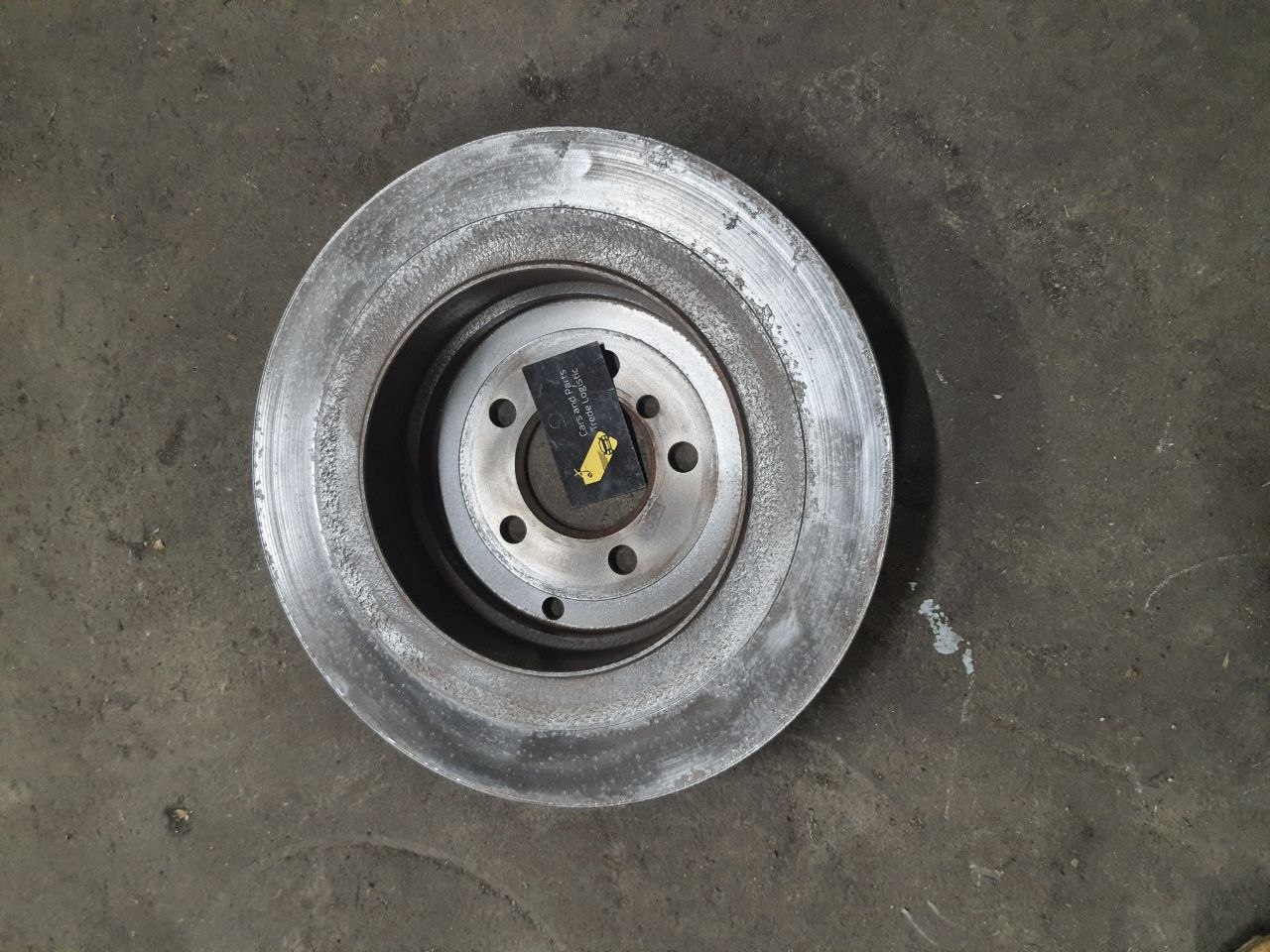 Чудовий стан, Задній гальмівний диск л322