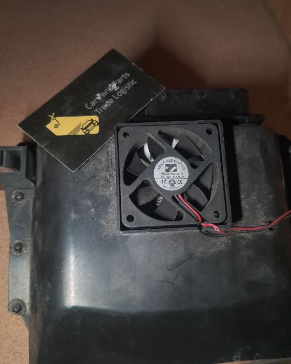 вентилятор блоку керування двиуном Range Rover L322