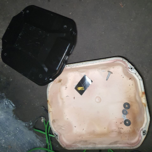 верхня кришка компресору пневмопідвіски Range Rover L322 (2002 - 2012)