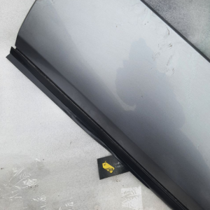 нижній ущільнювач молдингу дверей Range Rover L322