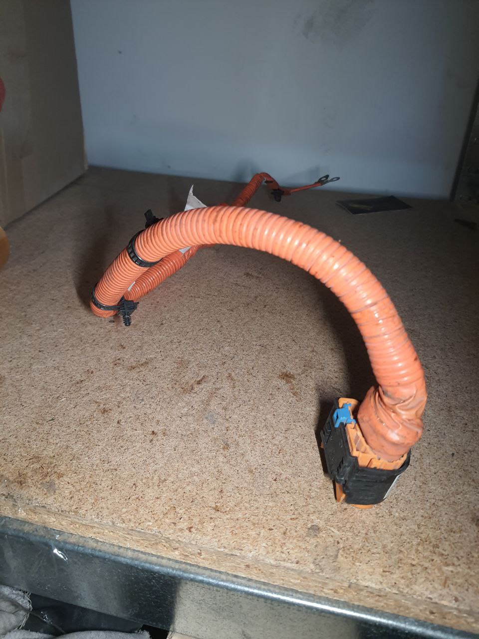 силовий кабель інвертор - компресор нісан ліф